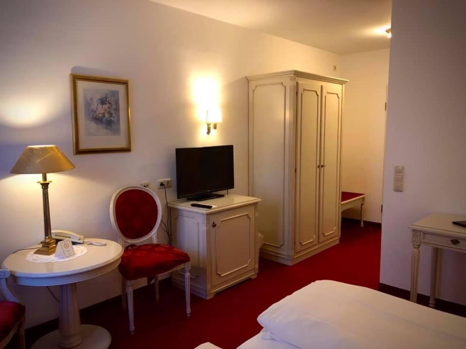 Hotel Daniels Hallbergmoos Esterno foto